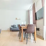 Desirable 2Br - Bookable For Longstays In Lockdown B